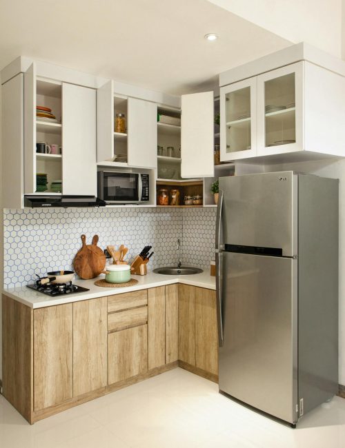 pexels-hakimsatoso-5556179